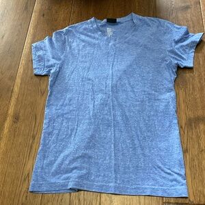 H&M v neck t-shirt